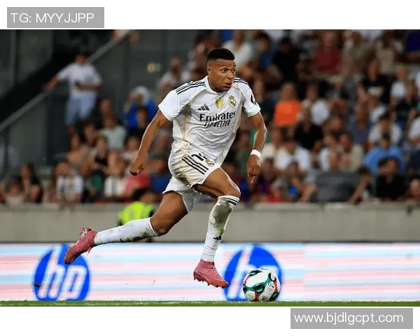 决裂!曝1.5亿熊皇要求与姆巴佩同工同酬 皇马拒加薪欲2亿欧出售 决裂!曝1.5亿熊皇要求与姆巴佩同工同酬 皇马拒加薪欲2亿欧出售